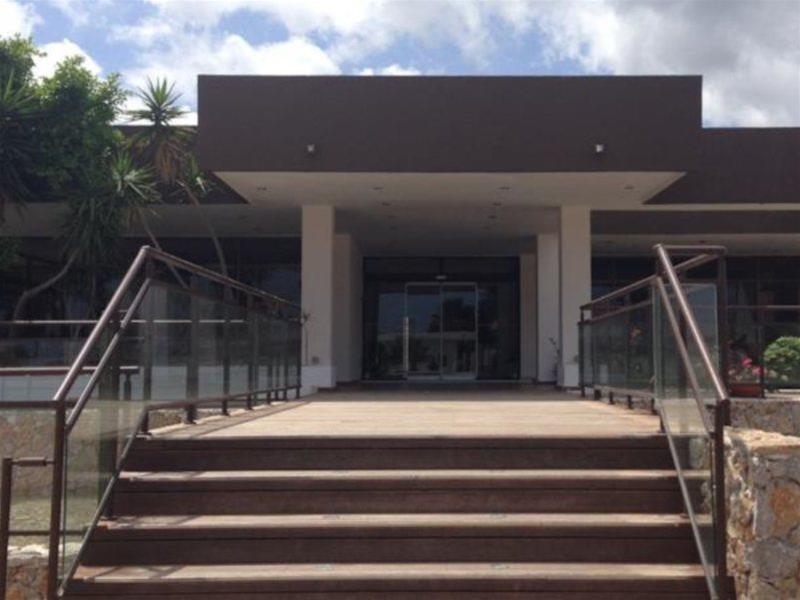 Anavadia Hotel